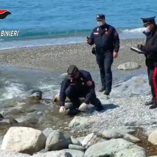 Carabinieri in spiaggia <br />&copy; Carabinieri