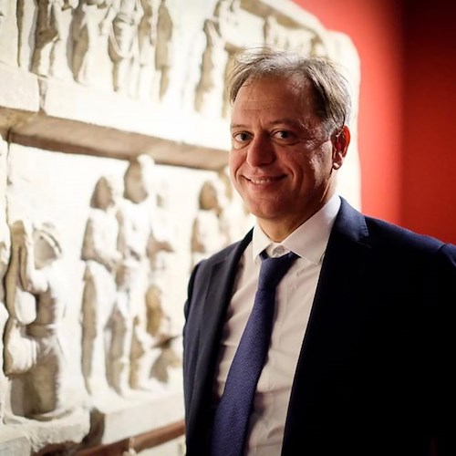 "Stupor mundi", il direttore del Museo Archeologico Nazionale di Napoli presenta il suo libro a Cava de' Tirreni