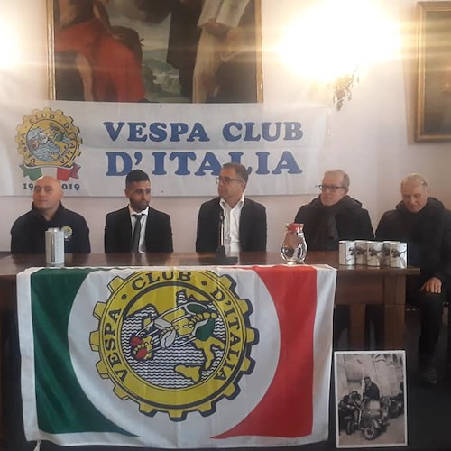 A Cava de' Tirreni rinasce il "Vespa Club": ieri la presentazione a Palazzo di Città 