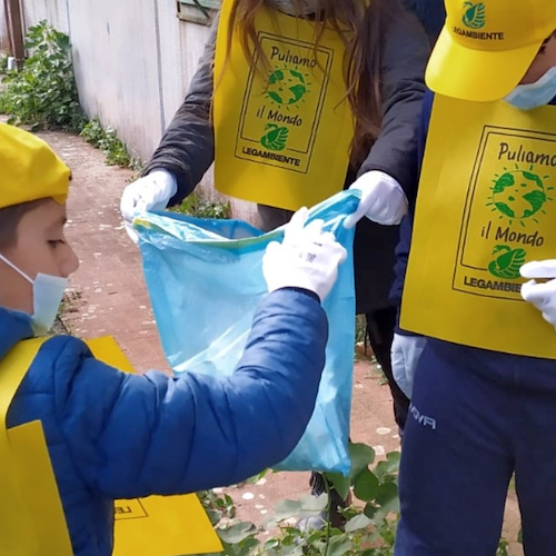 A Cava de' Tirreni torna "Puliamo il mondo", volontari ripuliscono la città 