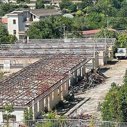 A Cava de' Tirreni verso rimozione di tutti i campi prefabbricati, Senatore: «Risultato storico» 