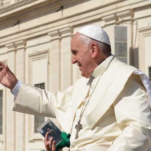 Aborto, Papa Francesco: «È omicidio. Non è lecito diventare complici»