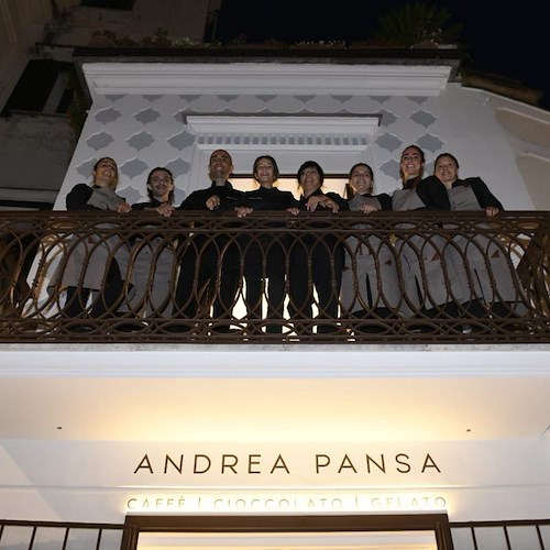 Ai piedi del Duomo di Amalfi Pansa inaugura una nuova boutique dedicata al gelato e al cioccolato 