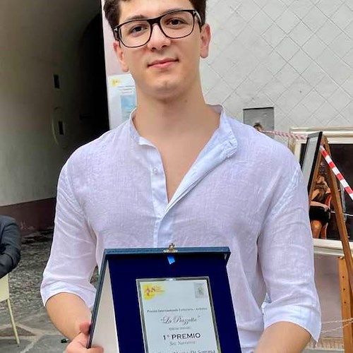 Alfonso Di Somma, il giovane scrittore di Cava de' Tirreni vince il premio letterario “La Piazzetta”