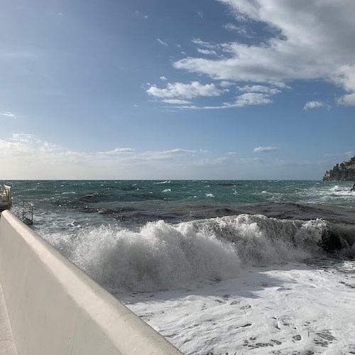 Allerta meteo in Campania: domani 21 aprile venti forti e mare agitato 