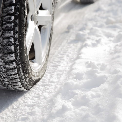 Allerta meteo prorogata in Campania: vento, gelate e neve fino a mercoledì