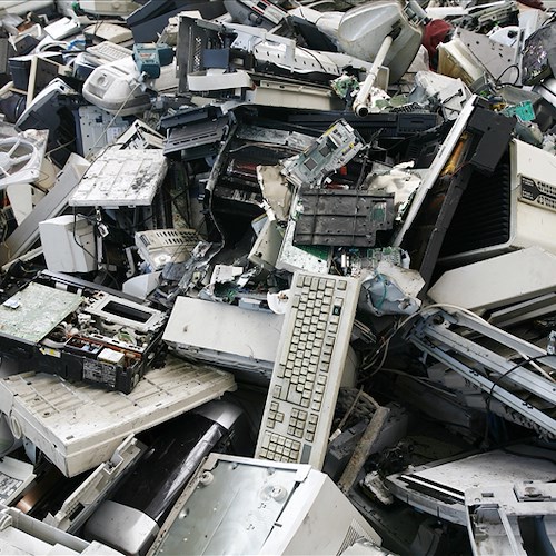 Anche Cava de’ Tirreni al Focus Group E-Waste di Napoli, vicesindaco: «Nuovi spunti per gestione rifiuti»