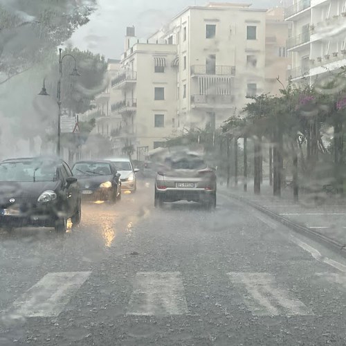 Ancora maltempo in Campania, allerta meteo Gialla per temporali intensi e repentini 