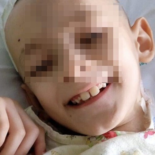 Il piccolo Leonardo in ospedale <br />&copy; Gianfranco Valiante Politico