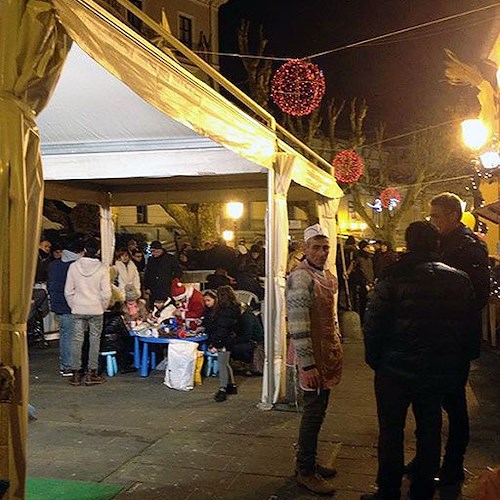 "Buon Natale a Tutti", in Largo Bonifacio la casa di Babbo Natale