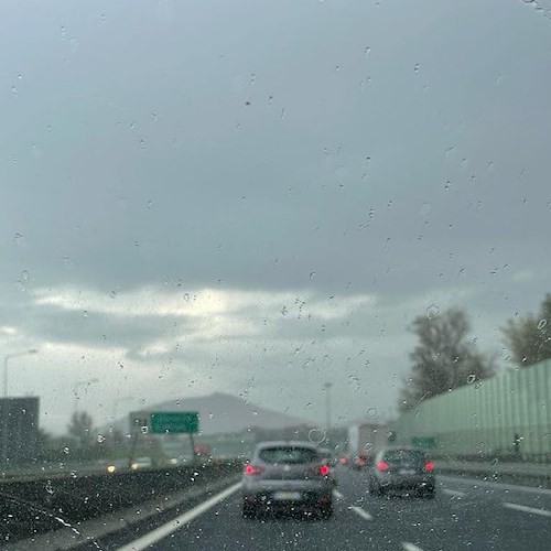 Campania, allerta meteo Gialla anche domani 24 agosto: previsti temporali e rischio idrogeologico