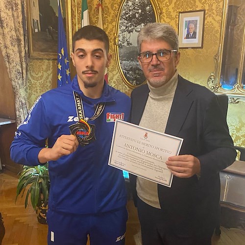 Campione del mondo a 17 anni, Antonio Mosca ricevuto dal Sindaco di Cava de' Tirreni <br />&copy; Servalli Sindaco