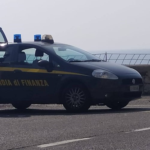 Caro carburanti, 32 irregolarità nei distributori del Salernitano: scattano multe e sequestri 