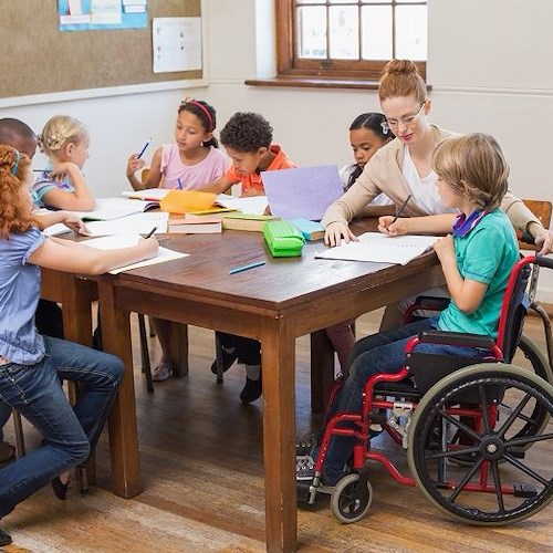 Cava, assistenza specialistica per alunni disabili: al via servizio dal 1° ottobre 