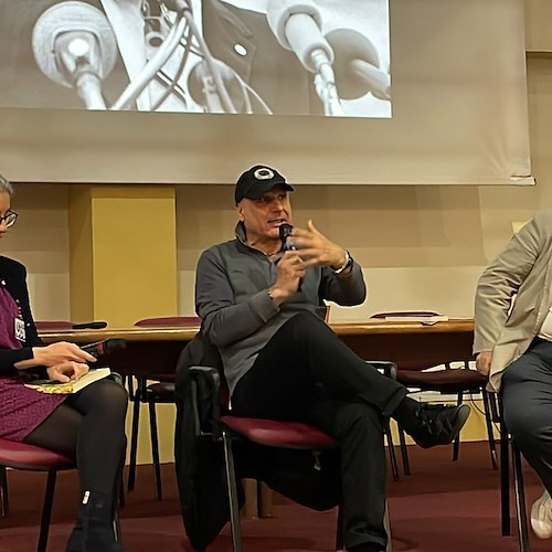 Cava de' Tirreni: all'ultimo appuntamento de "Il viaggio delle idee" il tema dei diritti civili polarizza l’attenzione degli studenti 
