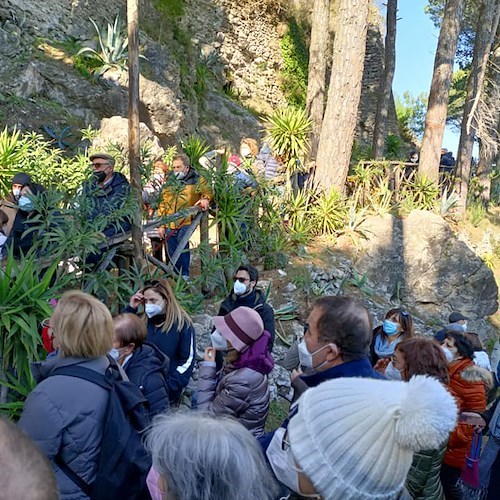 Cava de' Tirreni, cittadini visitano i luoghi di Mamma Lucia: presenti anche i Cavalieri Bolla Pontificia