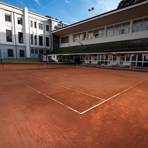 Cava de' Tirreni, il Comune si riappropria dei locali occupati dal “Social Tennis Club”