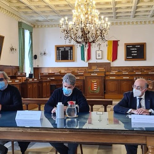 Cava de' Tirreni, il punto sulle vaccinazioni: completato personale scolastico, si parte con gli over 70 