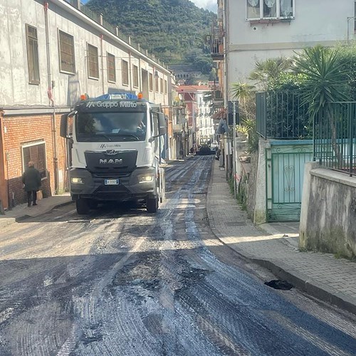 Cava de' Tirreni, in corso lavori di manutenzione straordinaria e riasfaltatura