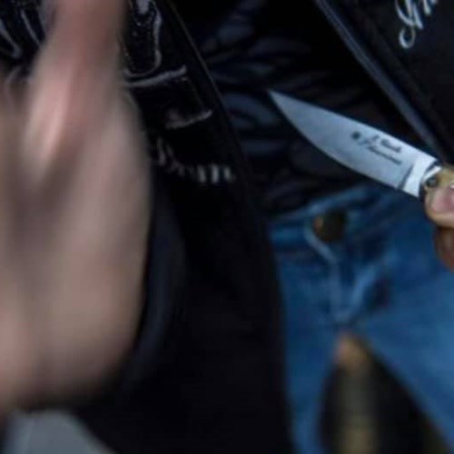 Cava de' Tirreni, inseguì e ferì vicino con un coltello: condannato 53enne 