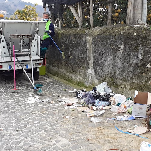 Cava de' Tirreni: ispettori ambientali contro abbandono rifiuti e comportamenti scorretti