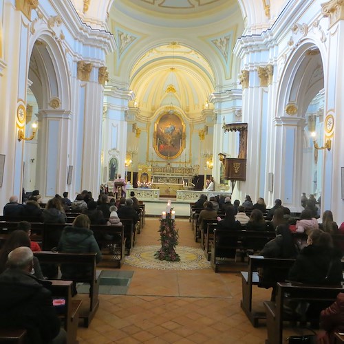 Cava de' Tirreni: la parrocchia di Passiano saluta don Enzo ed accoglie il nuovo parroco