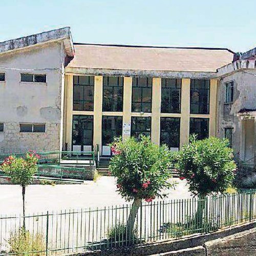 Cava de' Tirreni, lavori in dodici istituti scolastici durante la pausa natalizia 