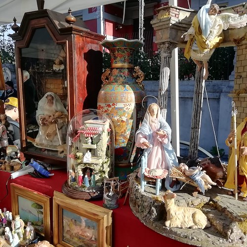 Cava de' Tirreni, mercatino artigianale a tema natalizio nel giorno dell'Immacolata