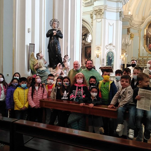 Cava de' Tirreni, parrocchia di Passiano festeggia San Gerardo Maiella: don Ciro benedice mamme e bambini 