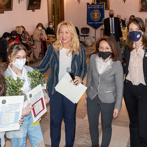 Cava de' Tirreni: premiati con bonsai di ulivo, tablet e una vacanza per tutta la famiglia i vincitori del “Il Cireneo” 