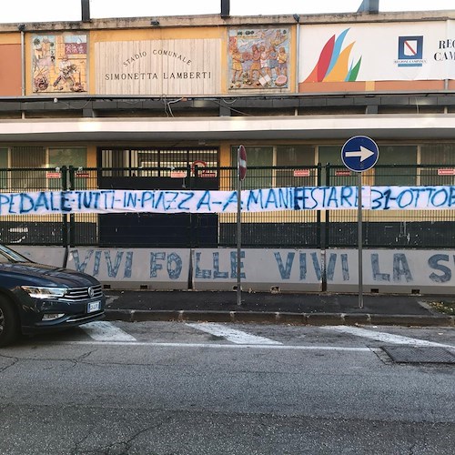 Cava de' Tirreni, rimossi striscioni sulla manifestazione per l'Ospedale: la rabbia dei Comitati 