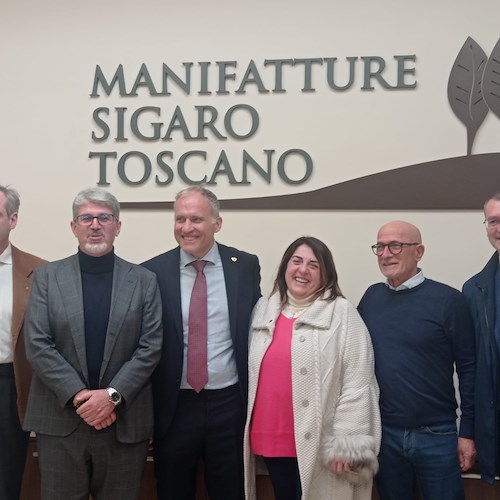 Cava de' Tirreni, una delegazione politica bipartisan in visita alla Manifattura Tabacchi 