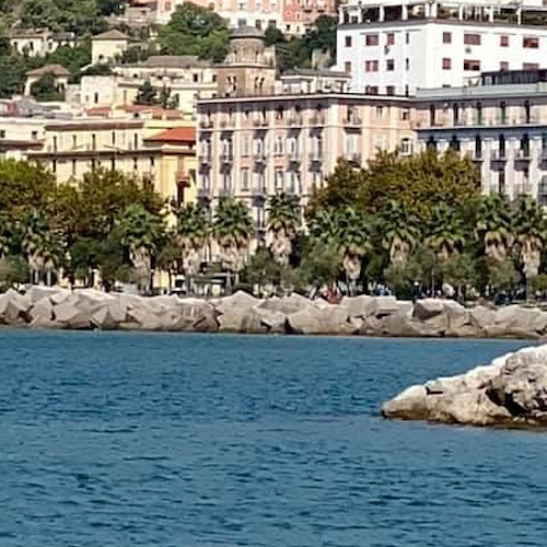 Choc a Salerno: trovato in acqua il cadavere di un giovane 