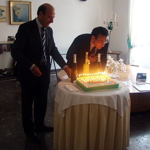La torta per celebrare i 18 anni di collaborazione con lo sponsor D'Amico