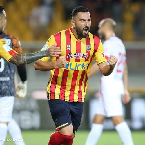 Coda trascina il Lecce a suon di gol. Il bomber di Cava de' Tirreni elogiato da Pazzini: «Farà la differenza»