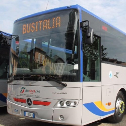 Coronavirus, per Bus Italia non si sale più davanti: le misure di prevenzione per autisti e passeggeri