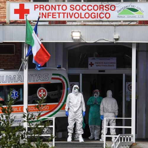 Covid, allarme al Cotugno: accertati casi di variante brasiliana 