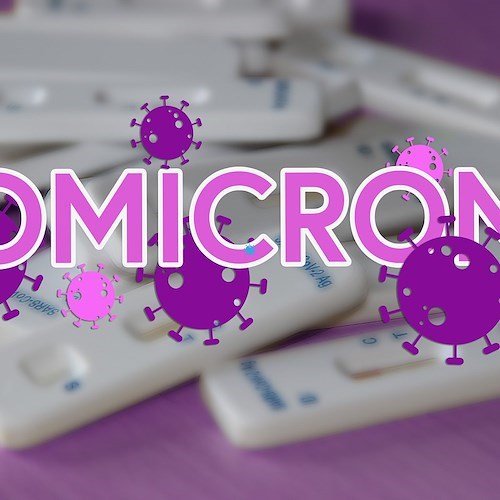 Covid, con Omicron rischio ricoveri tre volte più basso: lo studio nel Regno Unito