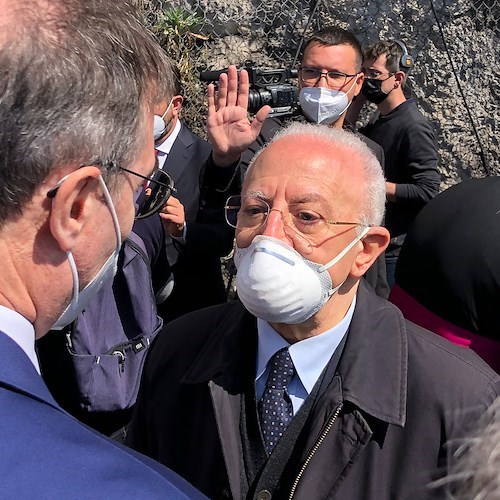 Covid, De Luca: «Prudenza e mascherina». Poi l'attacco al Ministero della Salute: «Ci restituisca 200 milioni annui»