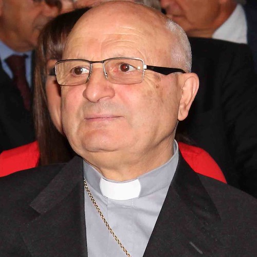 Covid, il vescovo Beniamino Depalma lascia l’ospedale