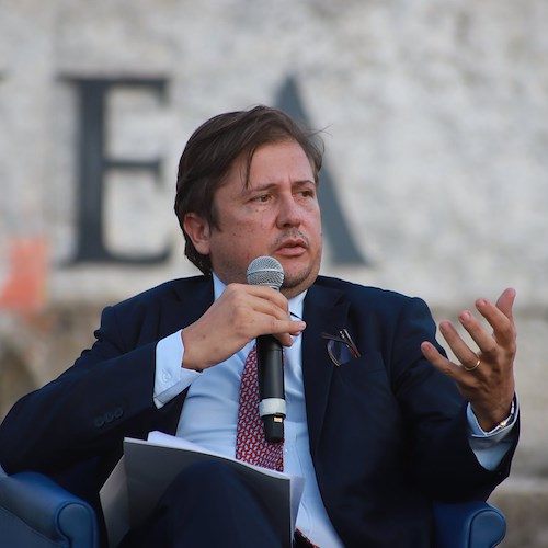 Covid, Sileri: «L'anno prossimo positivo asintomatico potrà condurre anche Sanremo»