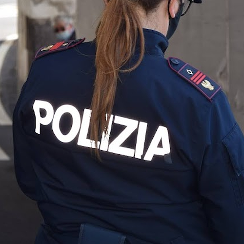 Covid, stop sospensione per poliziotti non vaccinati: verranno riammessi in servizio
