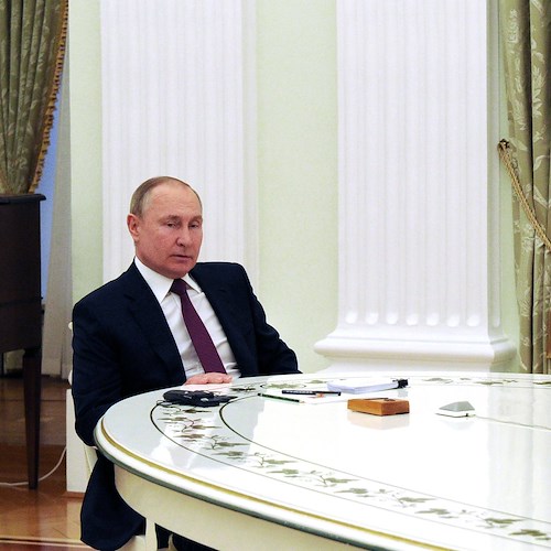 Crisi Russia-Ucraina, Putin: «Non accetteremo mai l’allargamento della Nato fino ai nostri confini»
