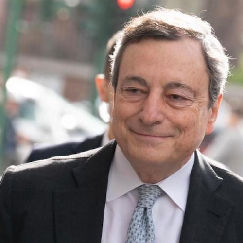 Crisi Ucraina, Draghi a Zelensky: «Fermo sostegno a vostra integrità territoriale»