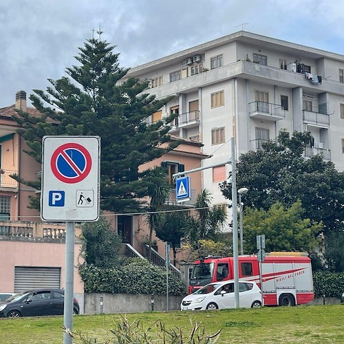 Dramma della solitudine a Cava de' Tirreni, 63enne trovata morta nel suo appartamento