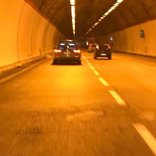 Eboli. Due persone denunciate per aver dichiarato false generalità: sequestrato il furgone