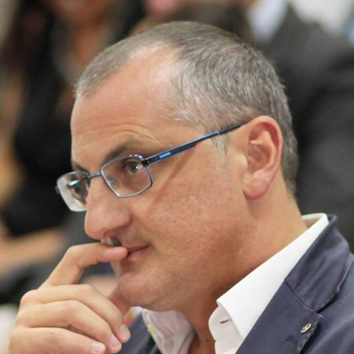 Eboli, l'ex sindaco Cariello vuole ottenere la revoca degli arresti domiciliari 