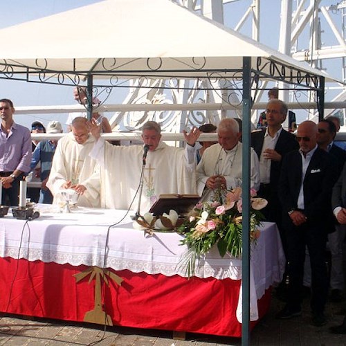La Messa al Castello celebrata da don Osvaldo Masullo