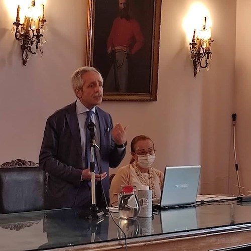 Futuro e finanziamenti per l'Ospedale di Cava de' Tirreni, Sindaco e Lamberti: «Basta false informazioni»