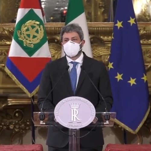 Governo, mandato esplorativo a Fico. Conte deluso, Renzi sorride 